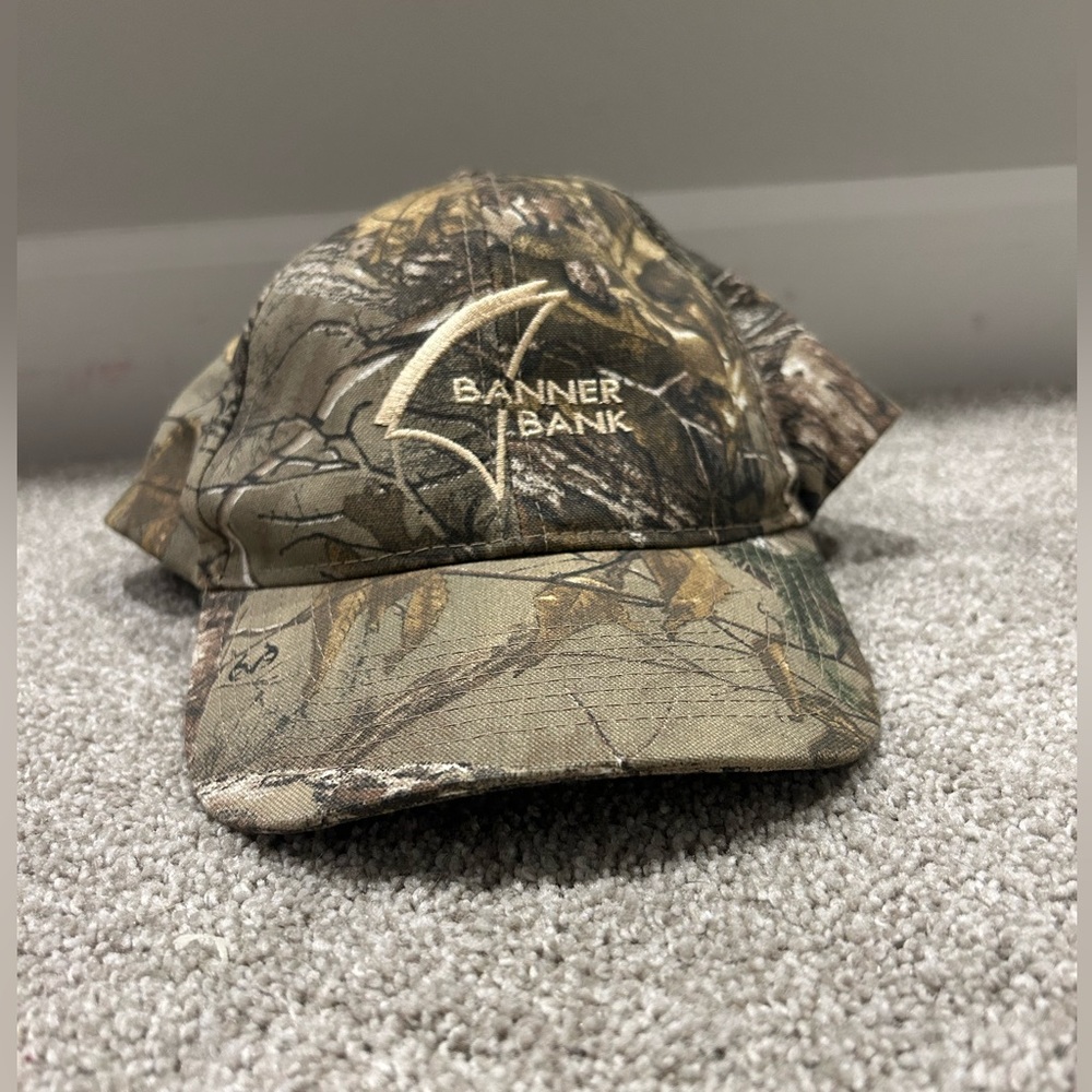 Camo Real Tree Banner Bank Hat